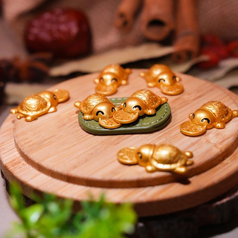 Mini Golden Money Biting Turtl - Longevity Health & Wellness Hotel recension och pris